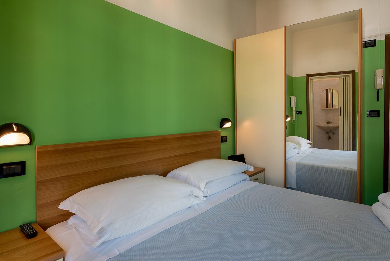 Hotel T Depandance Rimini Exterior foto